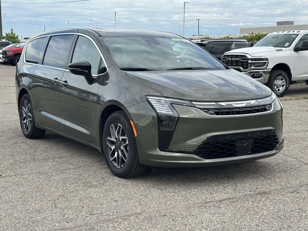 2027 CHRYSLER Pacifica