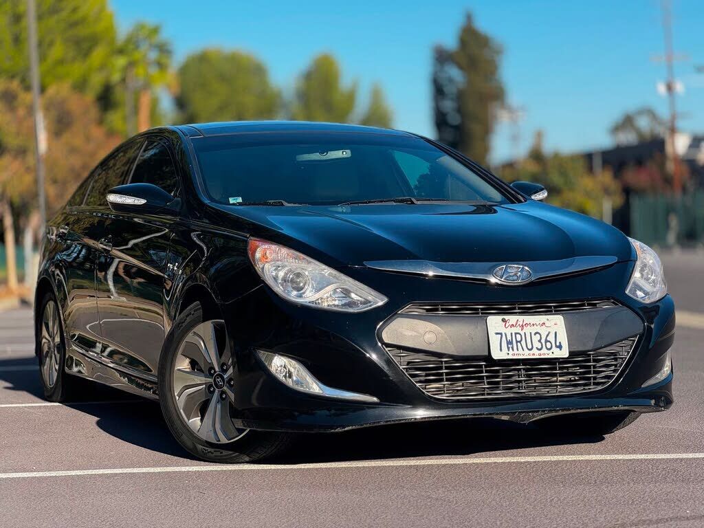 2013 HYUNDAI Sonata