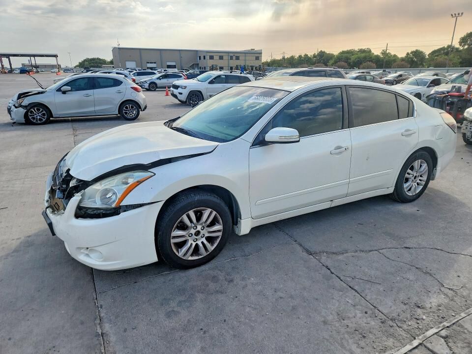 2010 NISSAN Altima