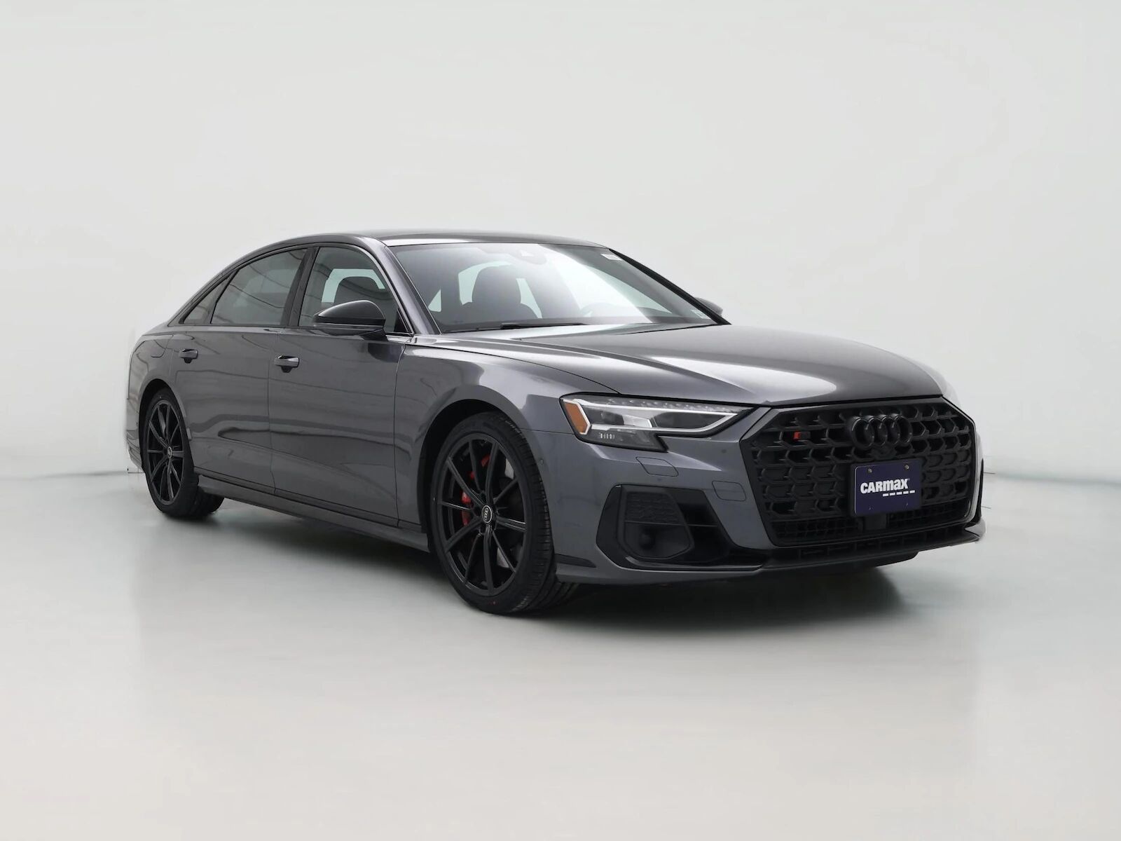 2022 AUDI S8