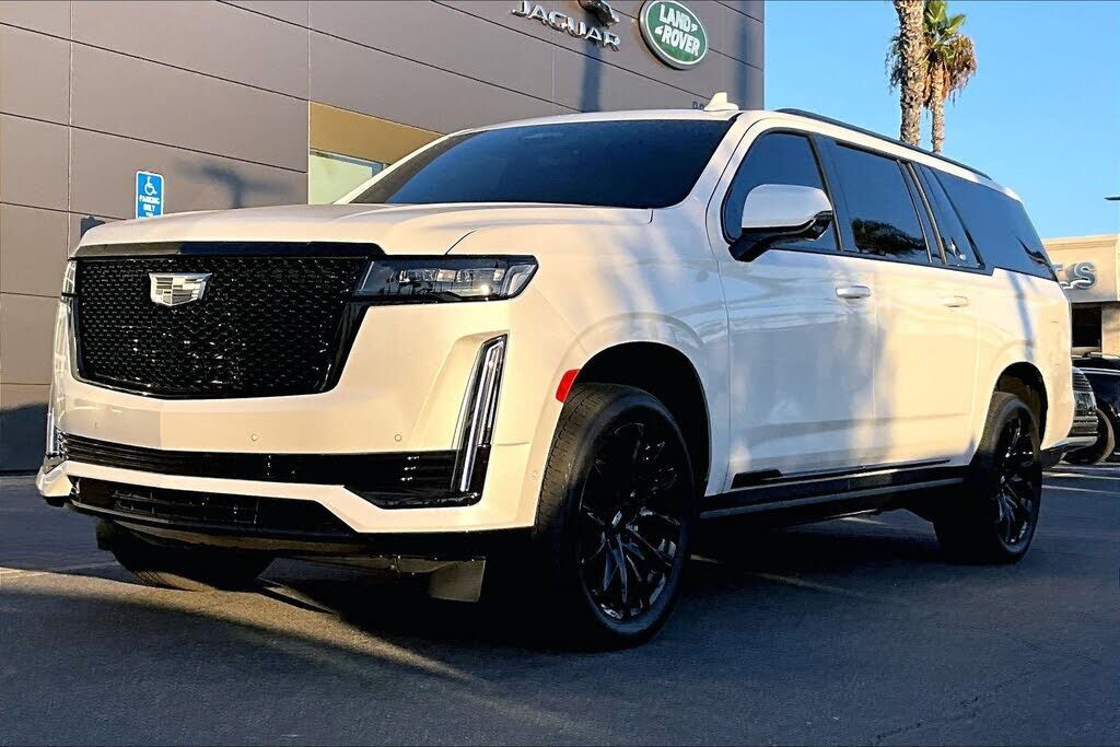 2024 CADILLAC Escalade ESV