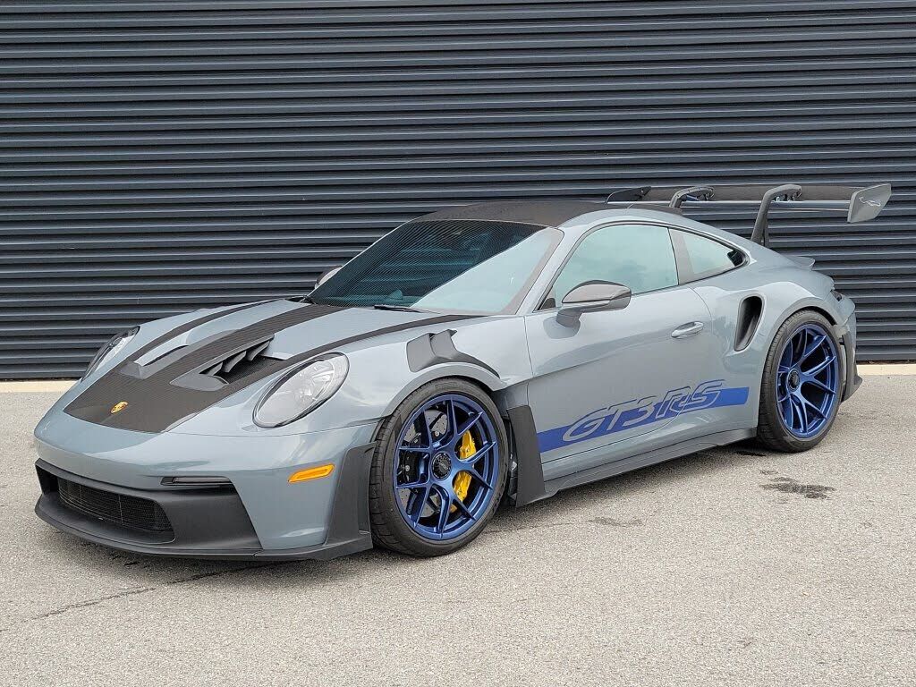 2025 PORSCHE 911