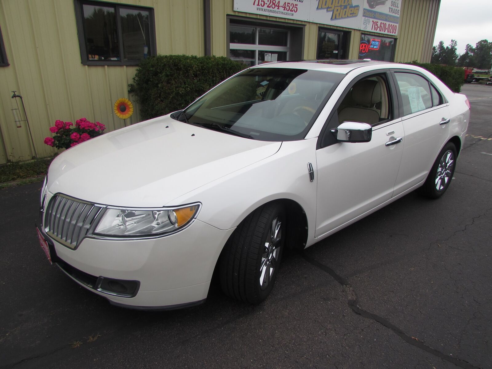 2012 LINCOLN MKZ