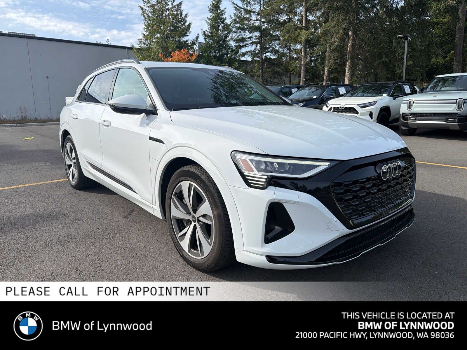 2024 AUDI Q8