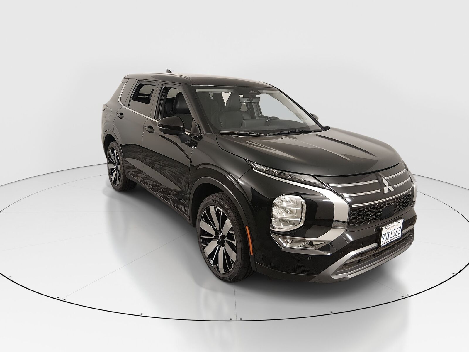 2025 MITSUBISHI Outlander