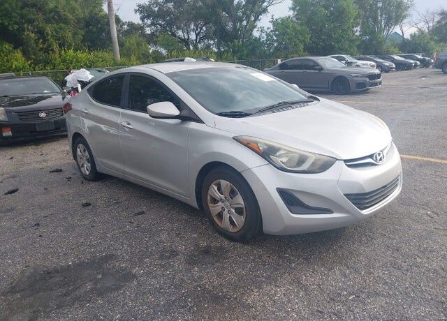 2016 HYUNDAI Elantra