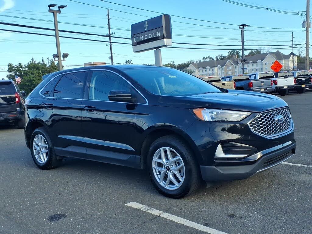 2024 FORD Edge
