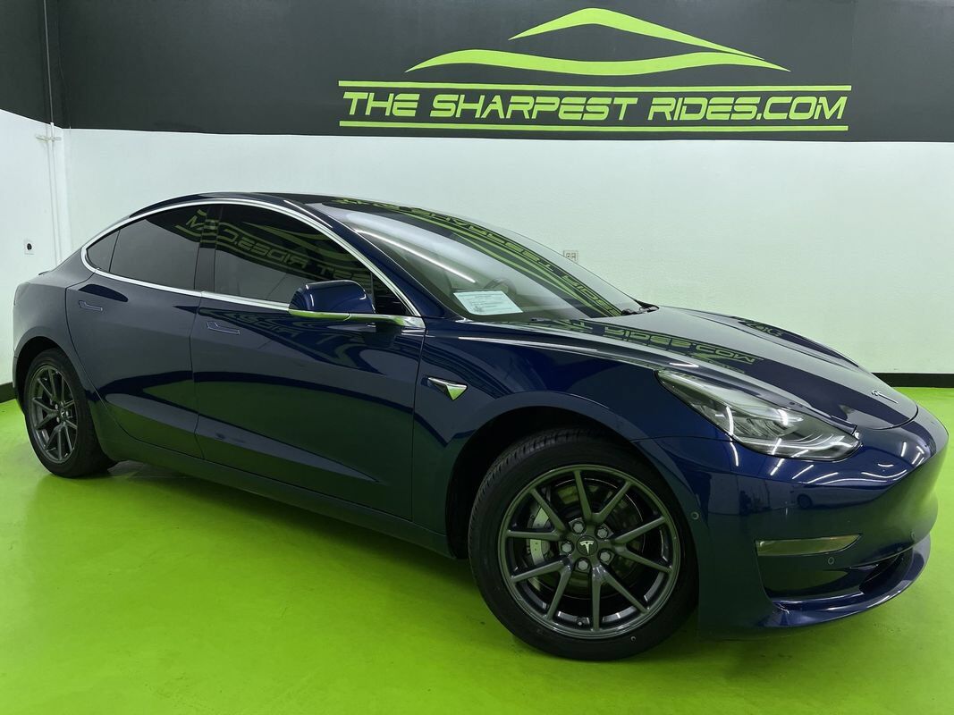 2018 TESLA Model 3
