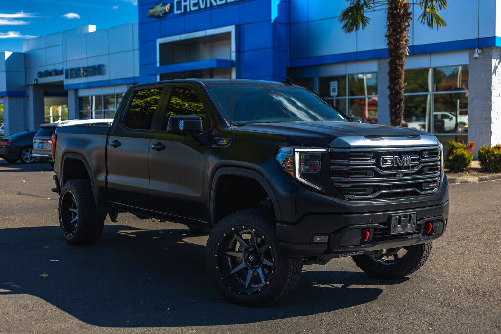 2024 GMC Sierra