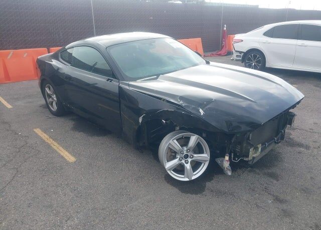 2017 FORD Mustang