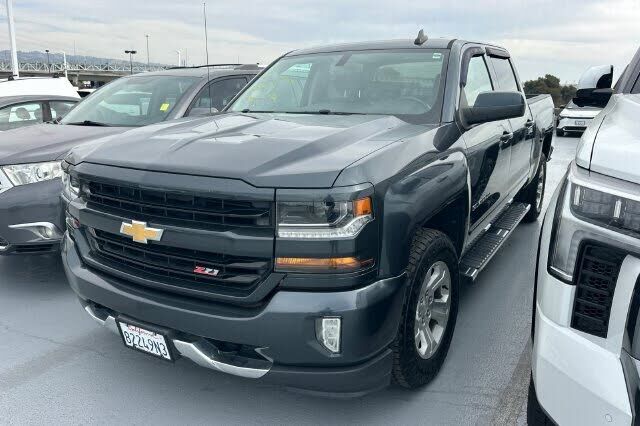 2017 CHEVROLET Silverado