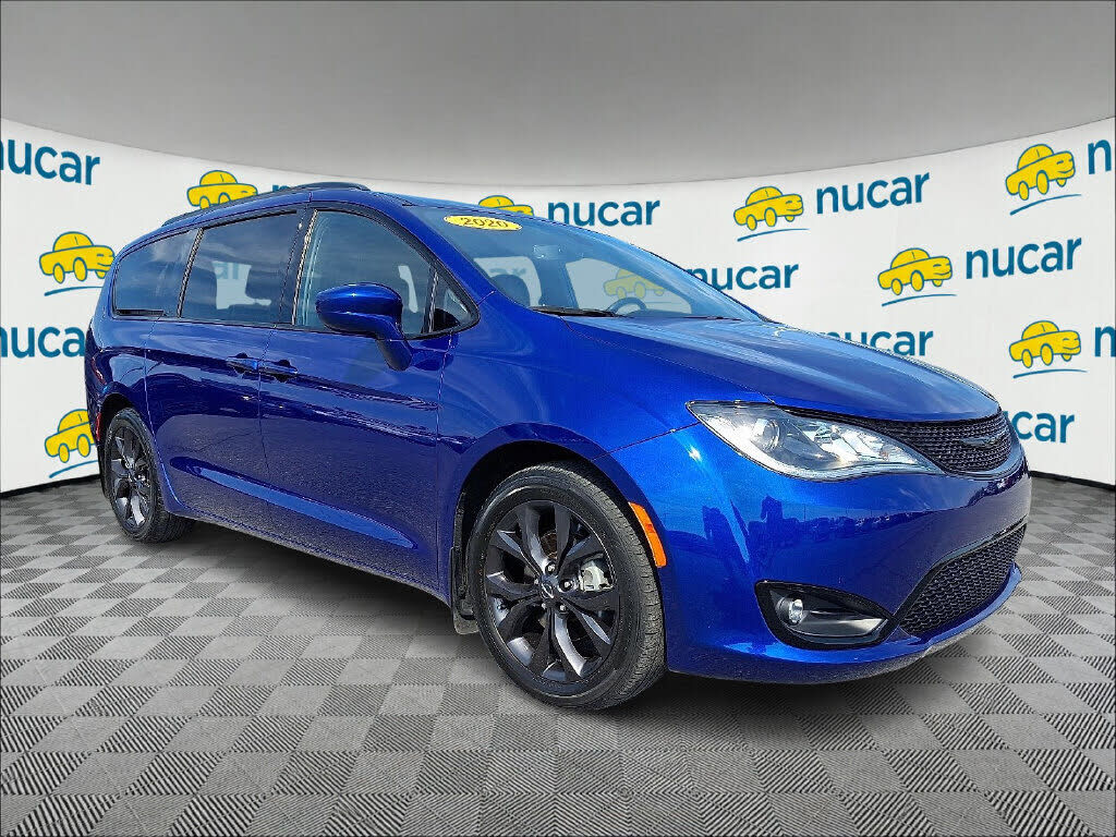 2020 CHRYSLER Pacifica