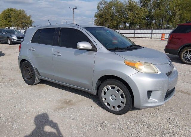 2010 TOYOTA SCION