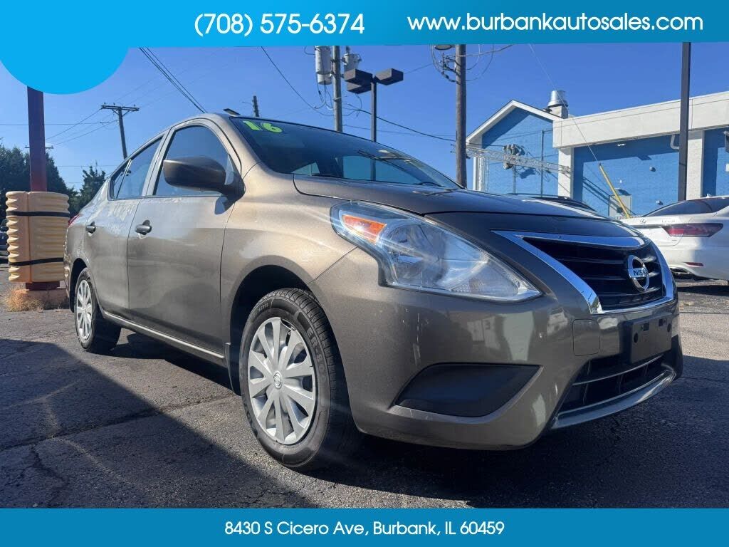 2016 NISSAN Versa