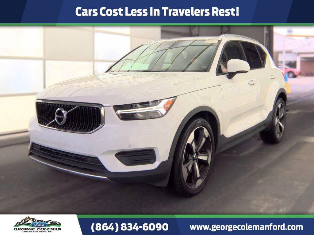 2020 VOLVO XC40