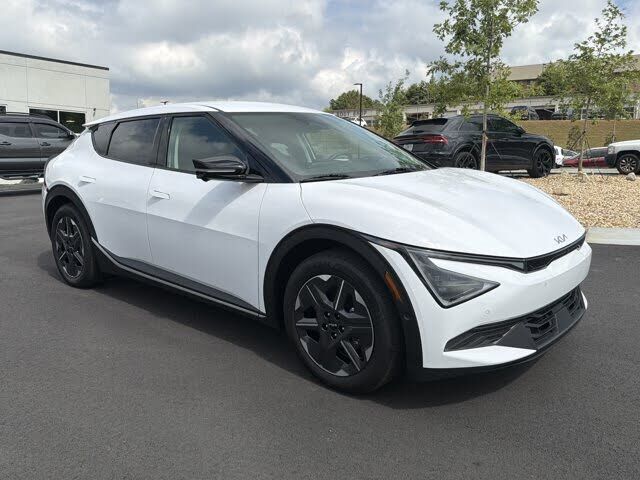 2025 KIA EV6