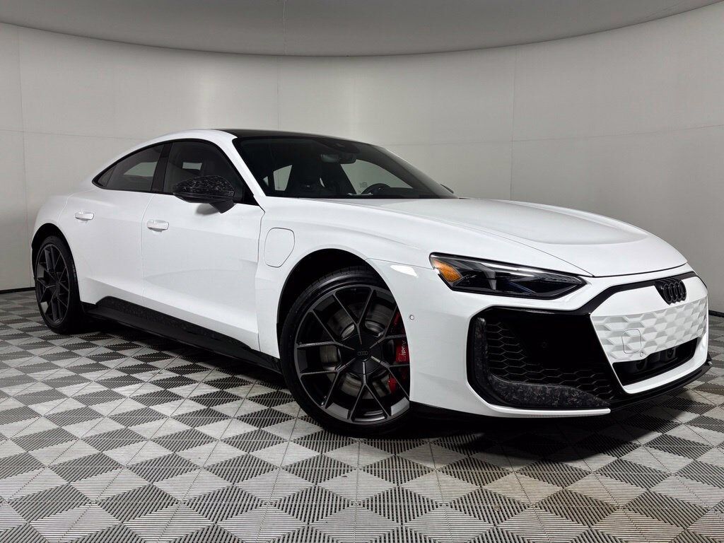 2026 AUDI RS e-tron GT