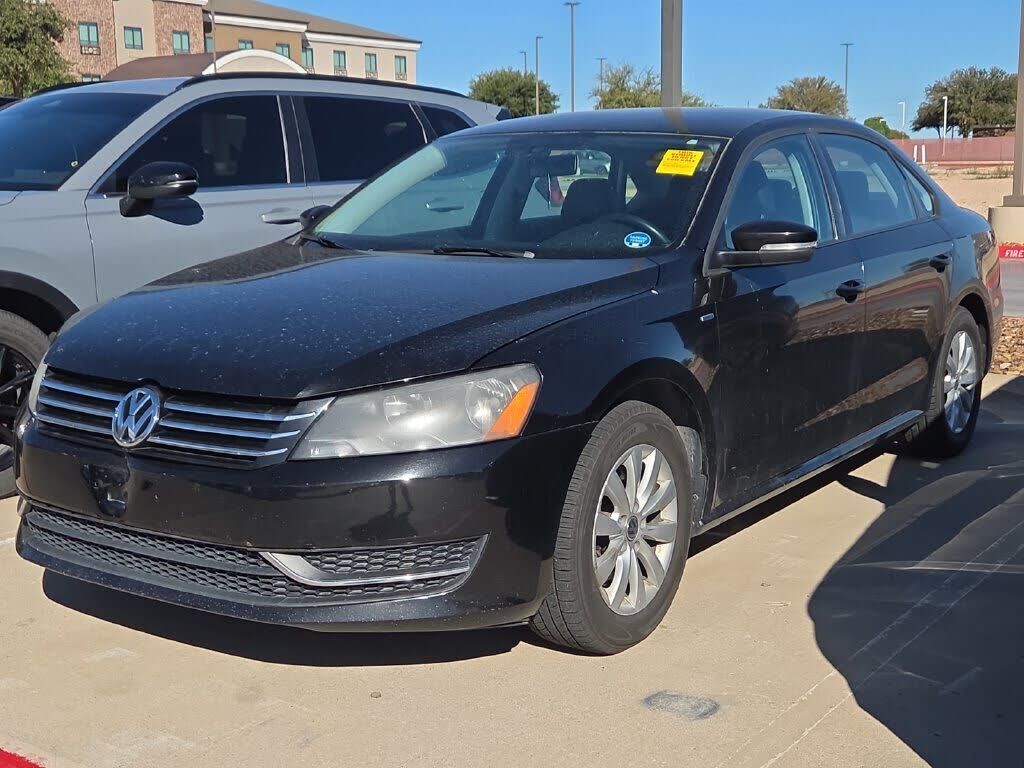2014 VOLKSWAGEN Passat