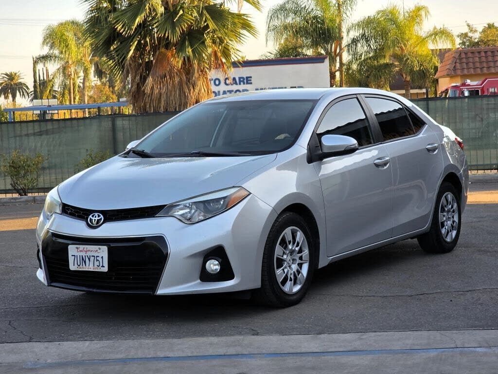 2015 TOYOTA Corolla