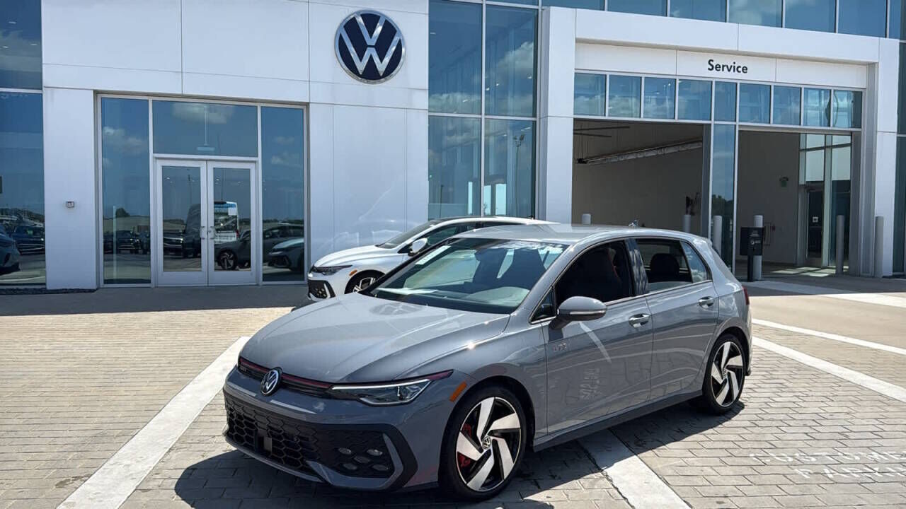 2026 VOLKSWAGEN Golf GTI