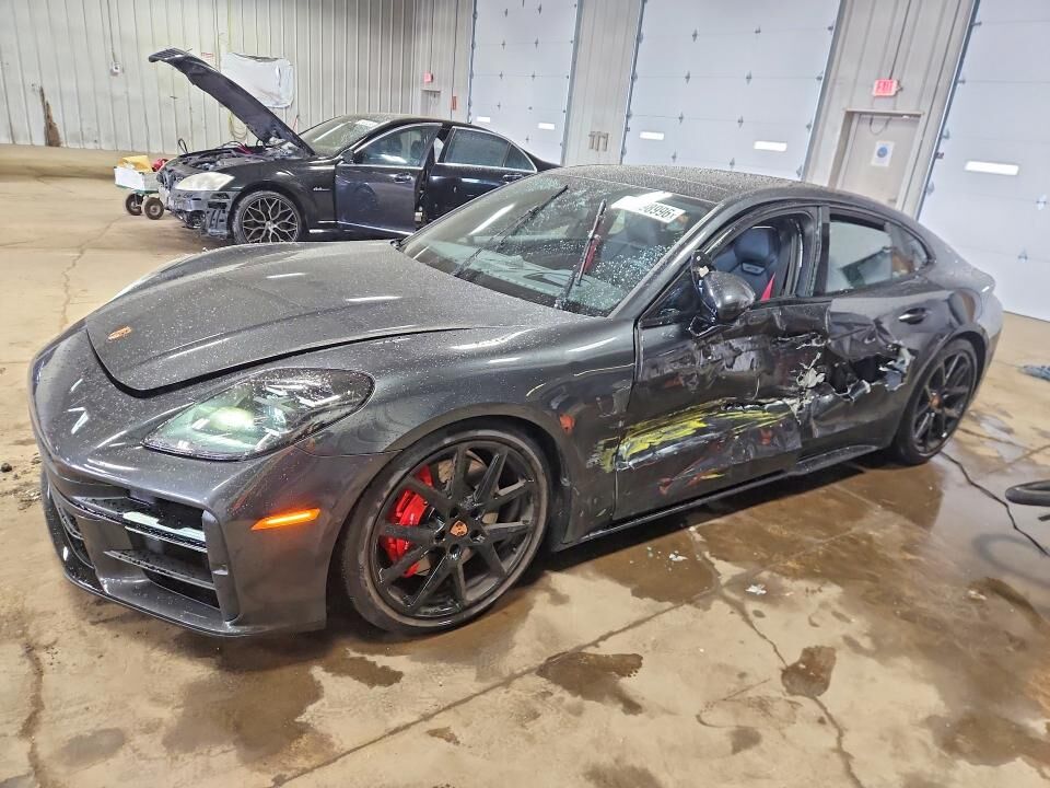 2026 PORSCHE Panamera