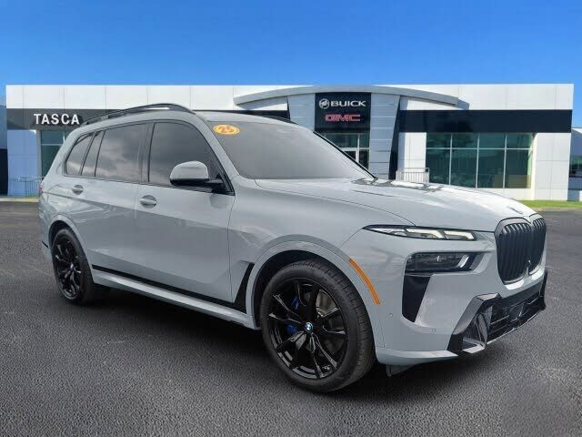2025 BMW X7