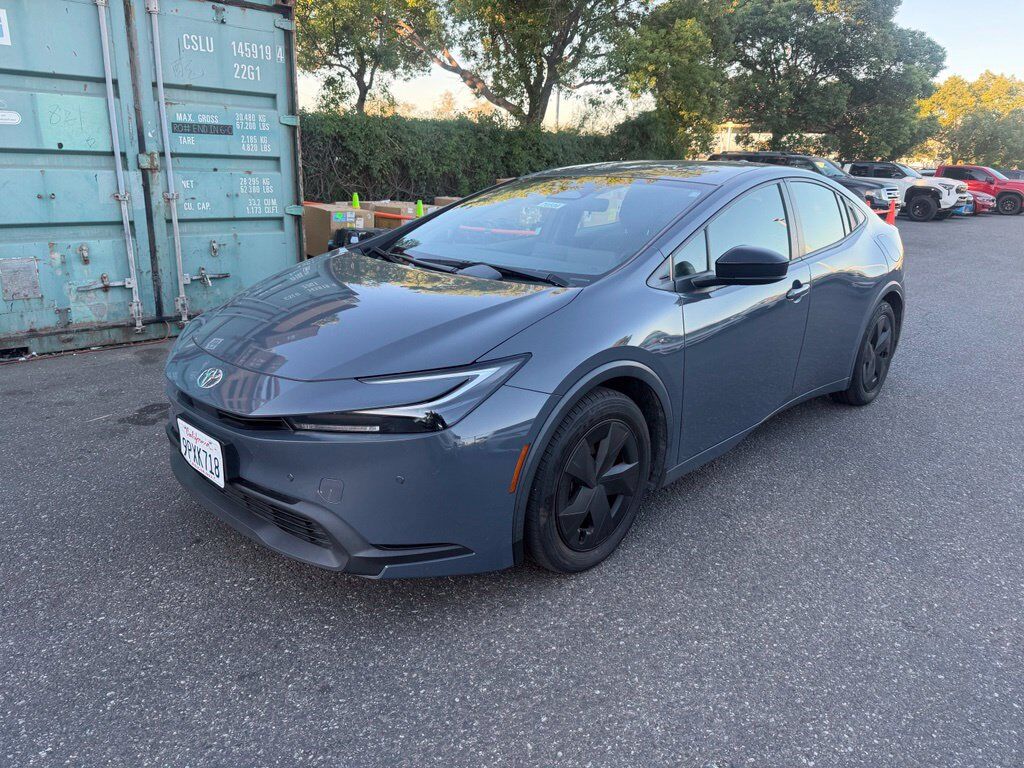2024 TOYOTA PRIUS