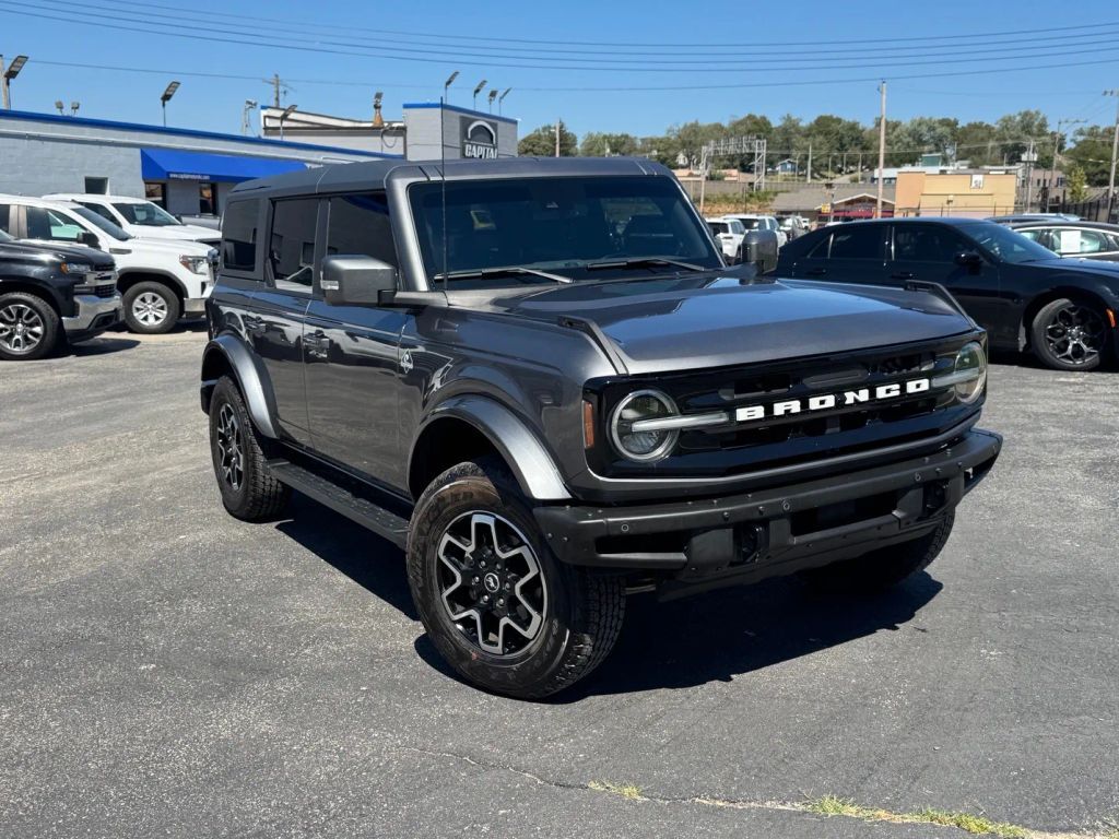 2023 FORD Bronco