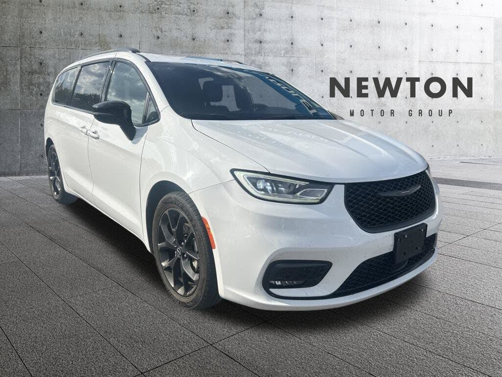 2025 CHRYSLER Pacifica
