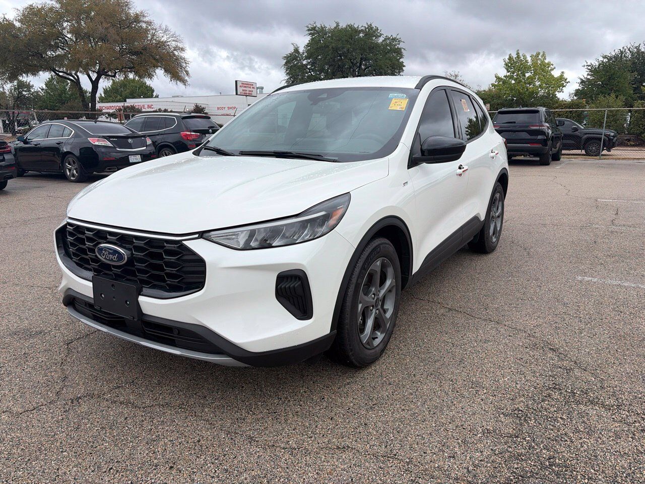 2025 FORD Escape