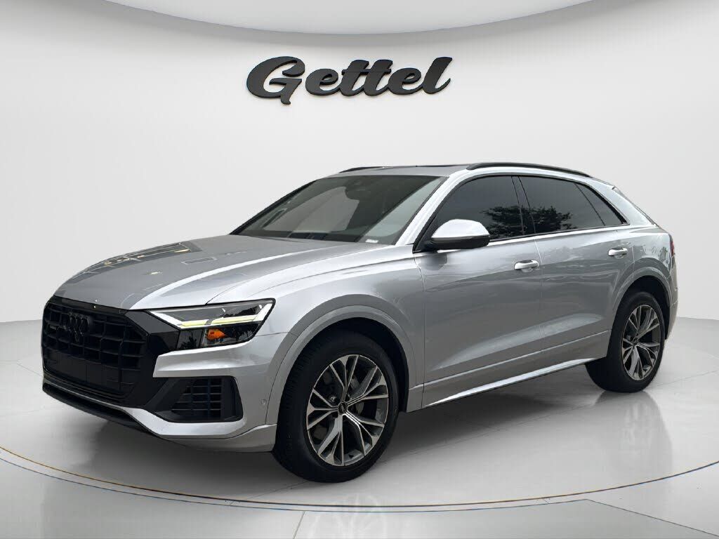 2022 AUDI Q8