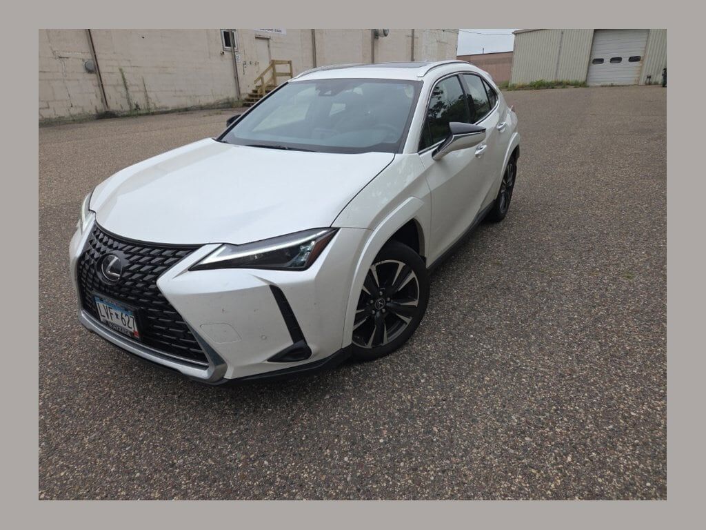 2024 LEXUS UX