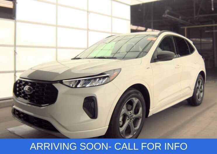2024 FORD Escape