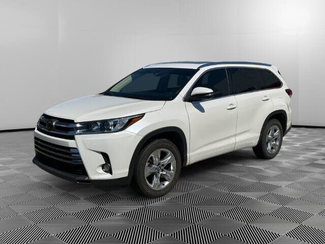 2017 TOYOTA Highlander