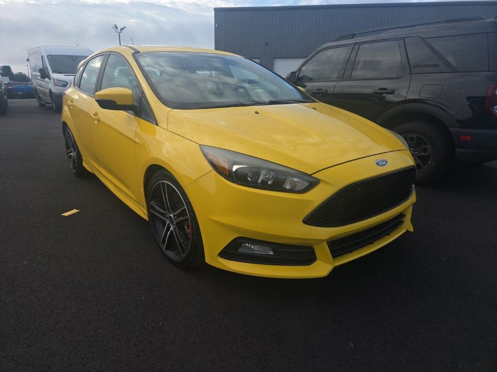 2017 FORD Focus