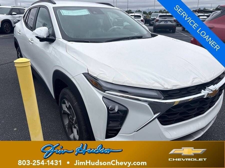 2026 CHEVROLET Trax