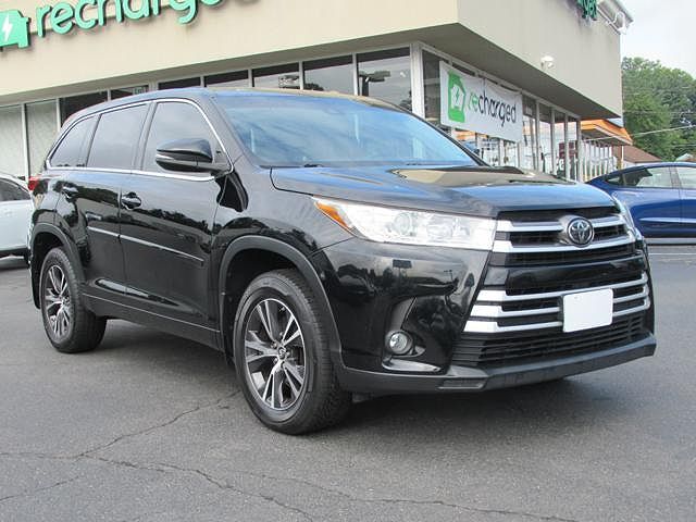 2017 TOYOTA Highlander
