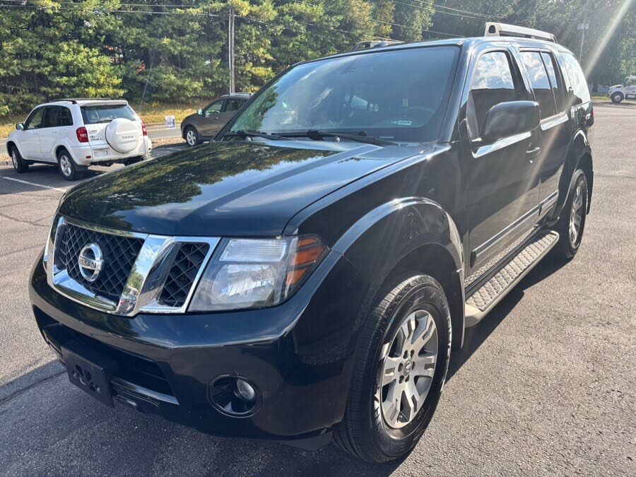 2012 NISSAN Pathfinder