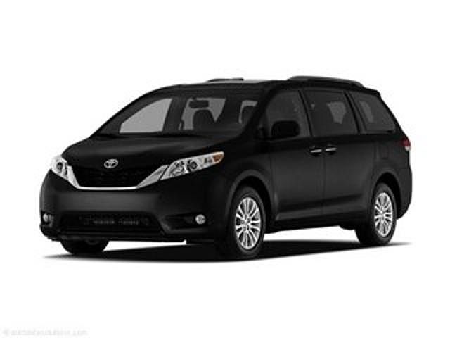 2011 TOYOTA Sienna
