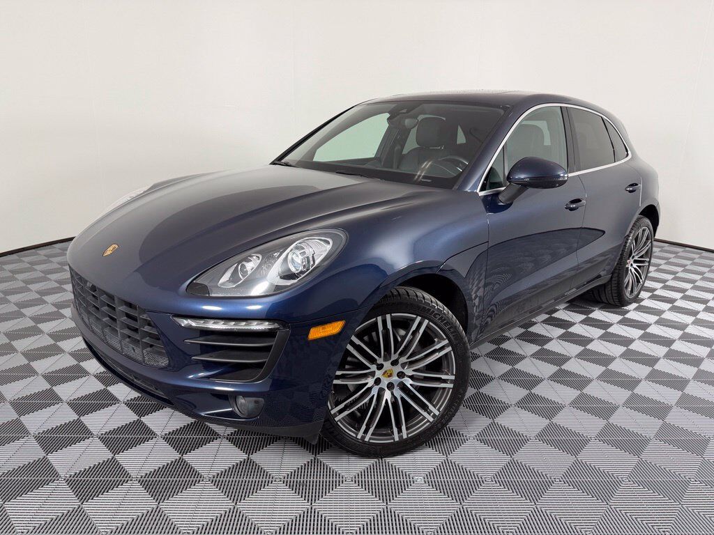 2018 PORSCHE Macan