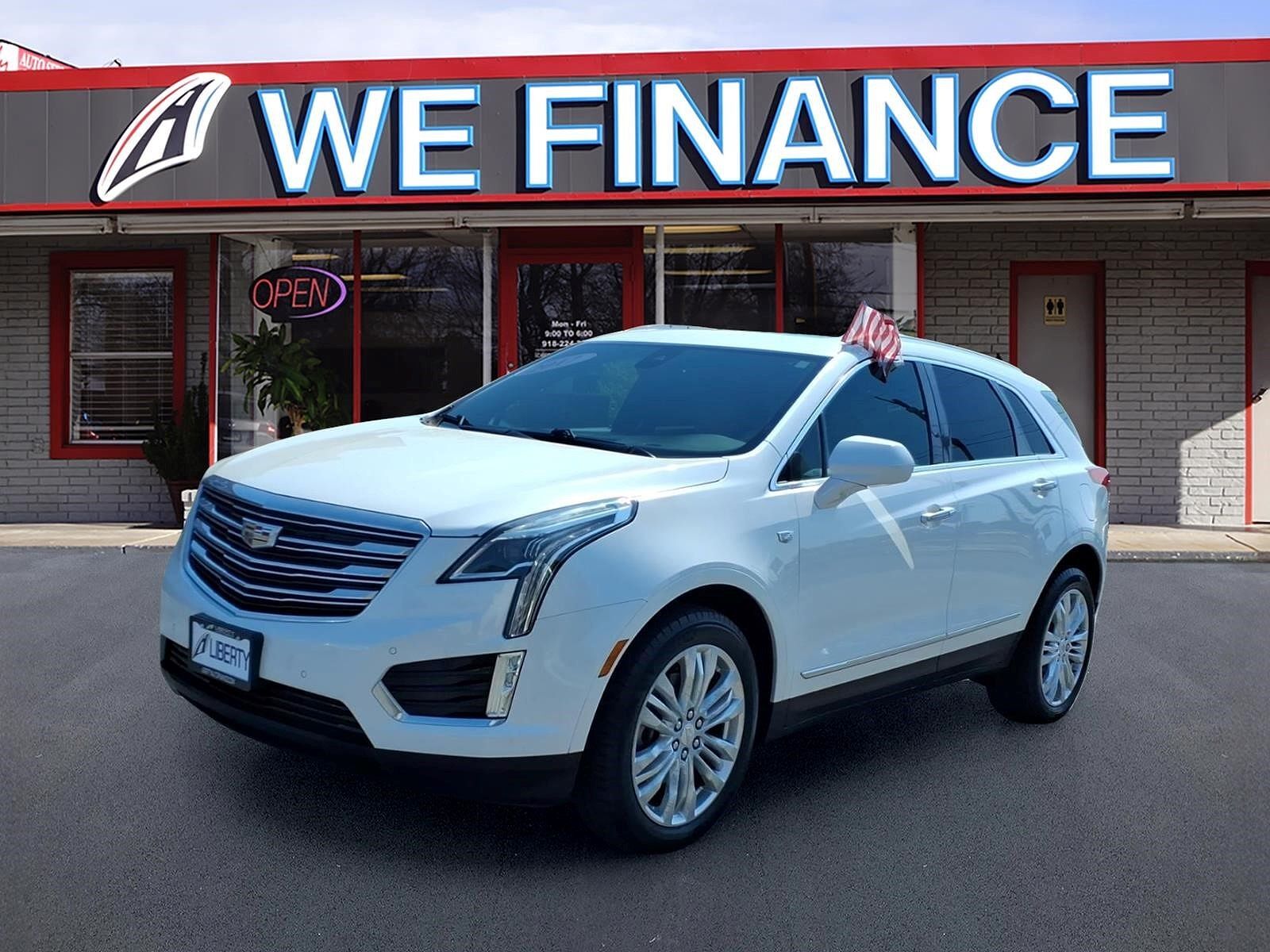 2017 CADILLAC XT5