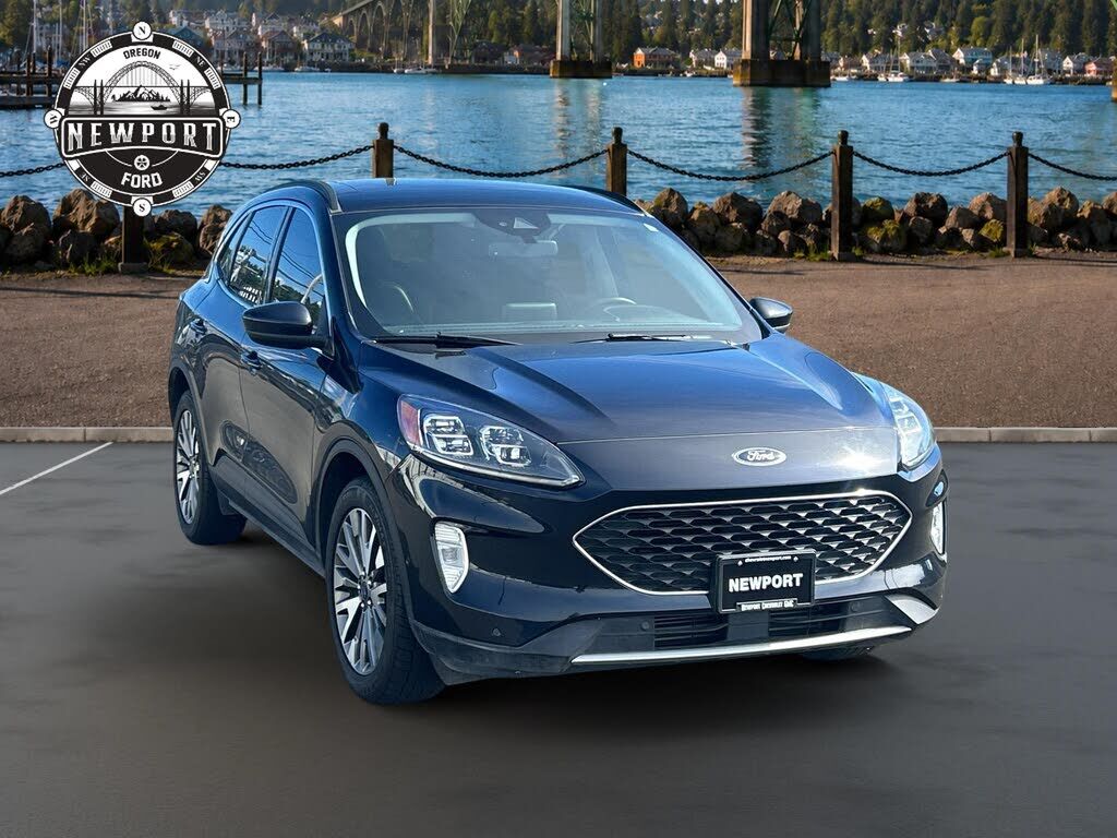2021 FORD Escape