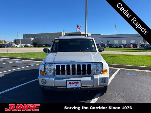 2008 JEEP Commander