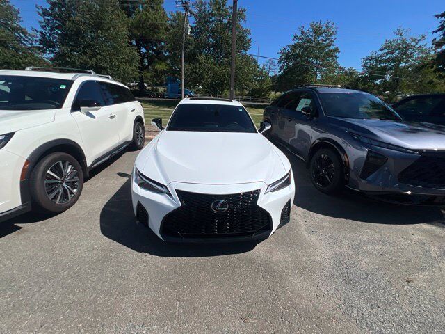 2024 LEXUS IS