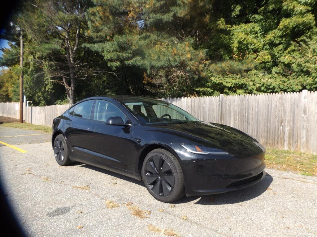 2026 TESLA Model 3