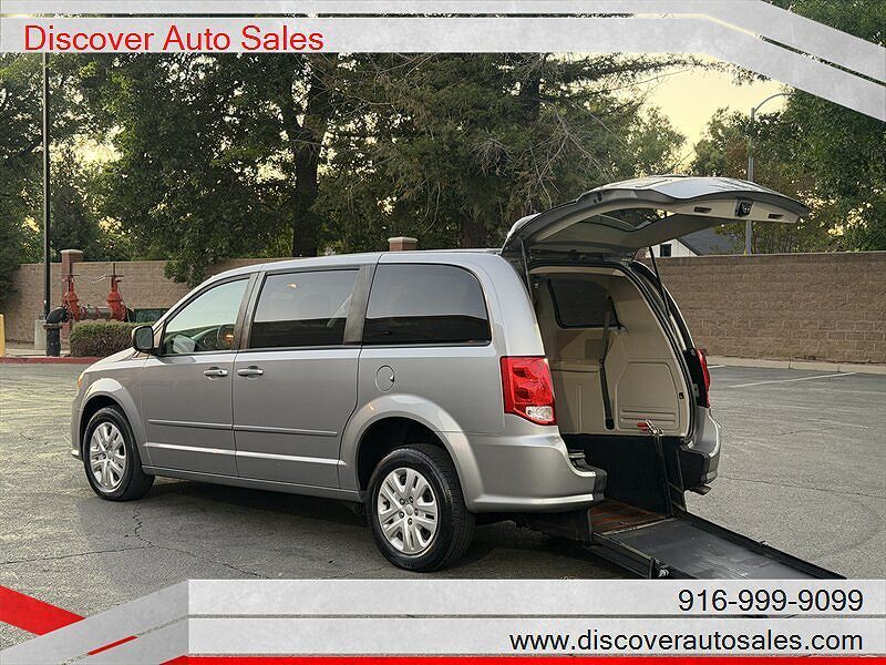 2017 DODGE Grand Caravan