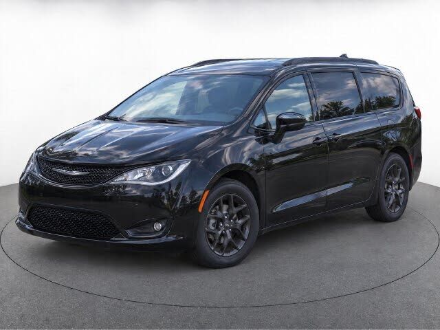 2019 CHRYSLER Pacifica
