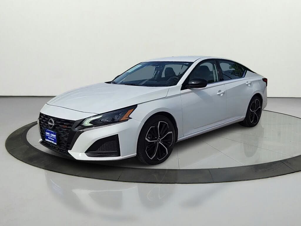 2024 NISSAN Altima