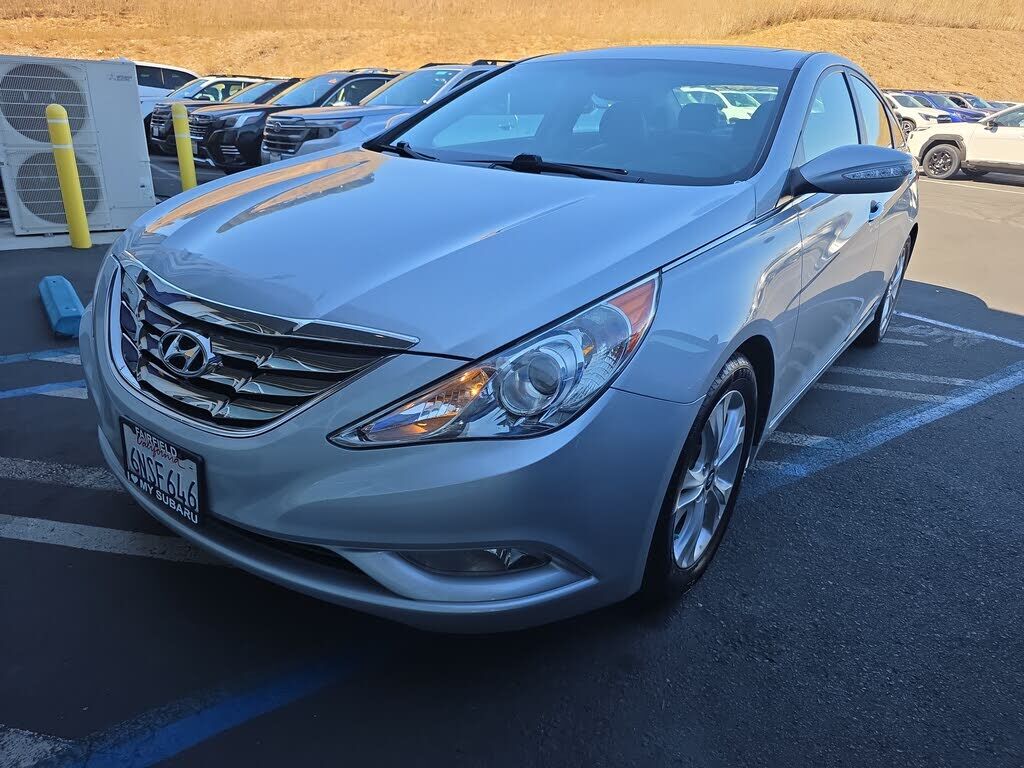 2011 HYUNDAI Sonata
