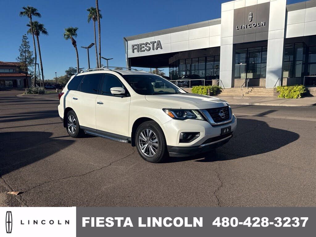 2019 NISSAN Pathfinder